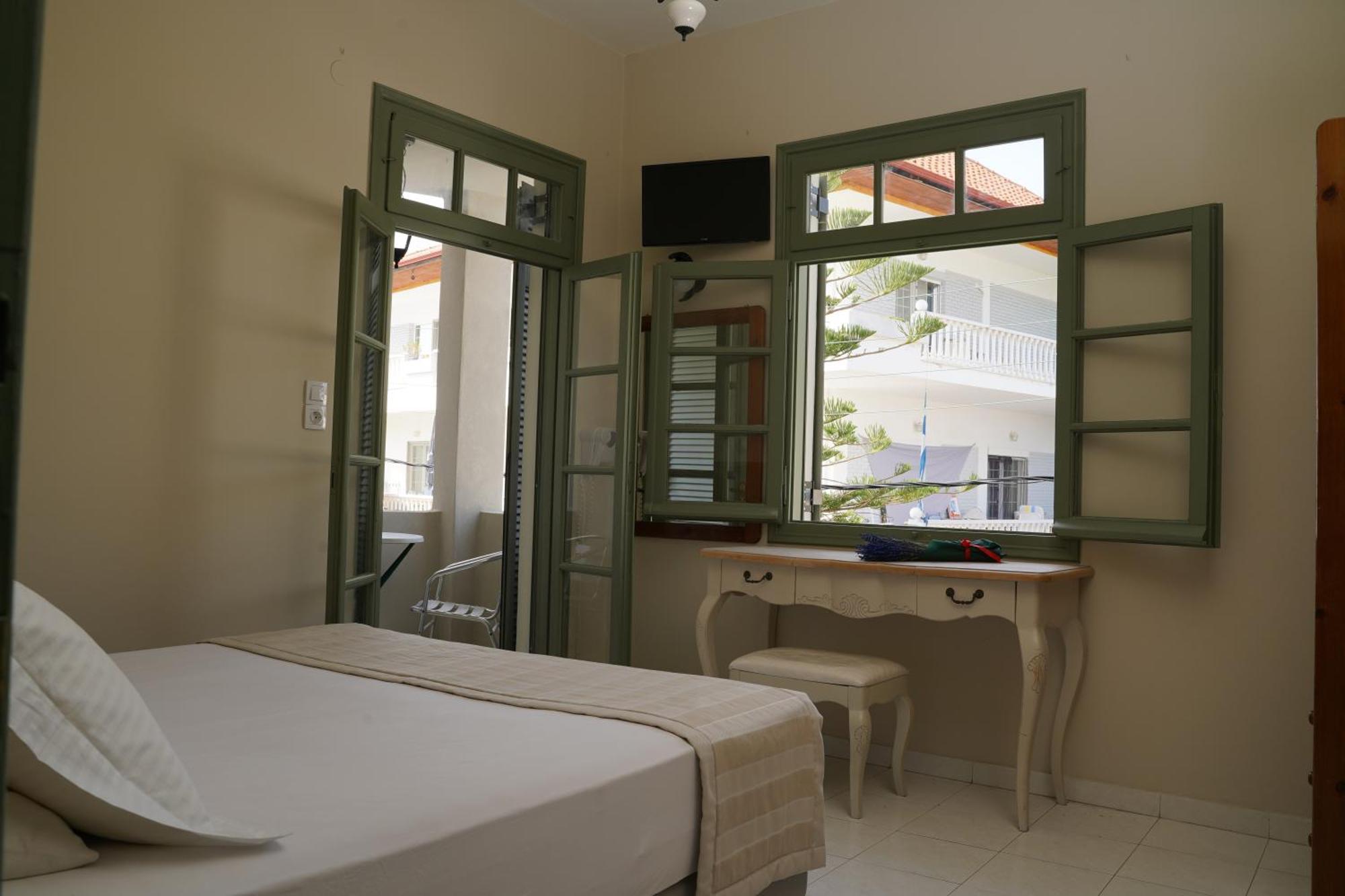 Kores Aegina Agia Marina  Экстерьер фото